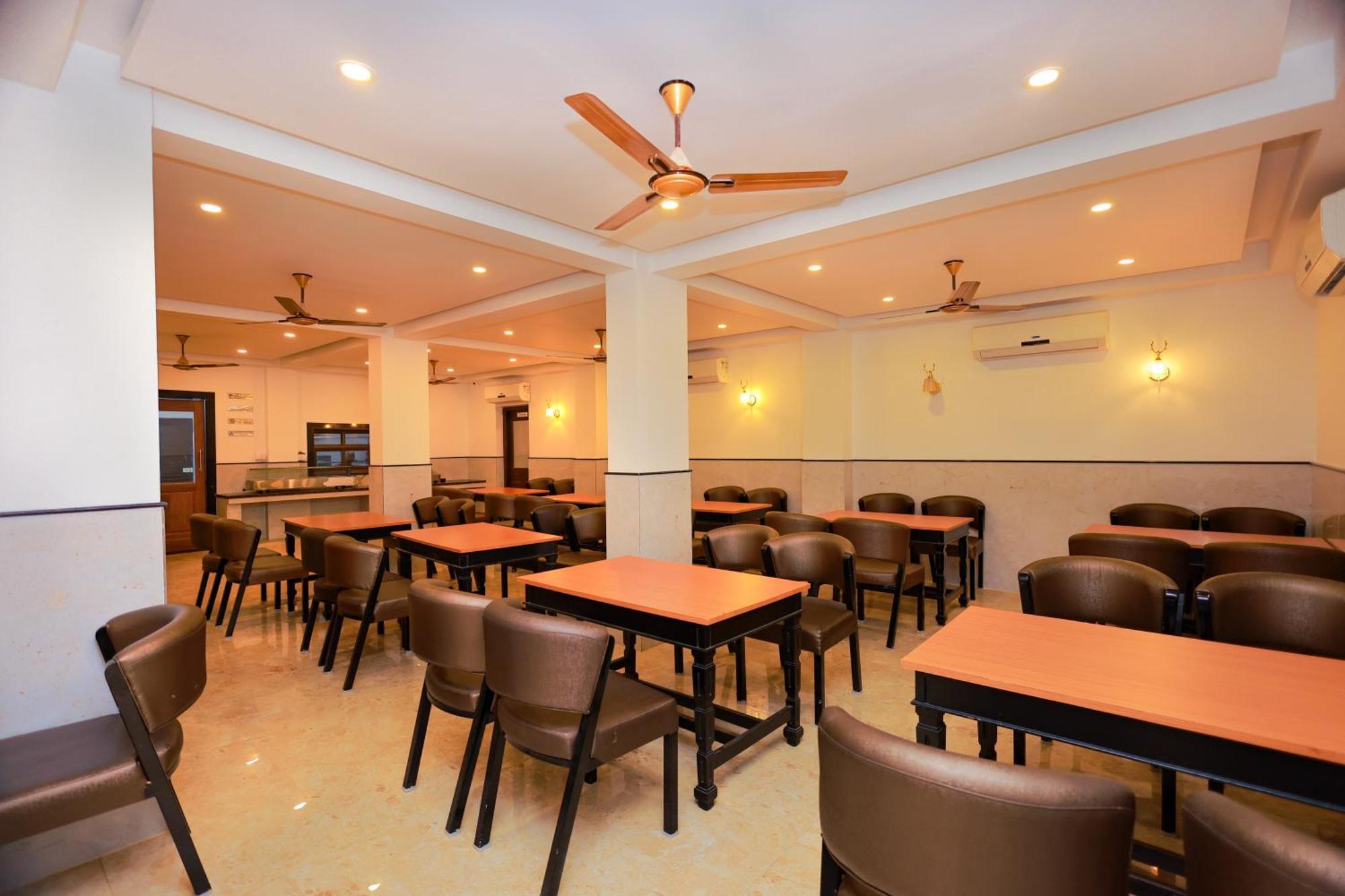 Hotel Sangam Канниякумари Экстерьер фото