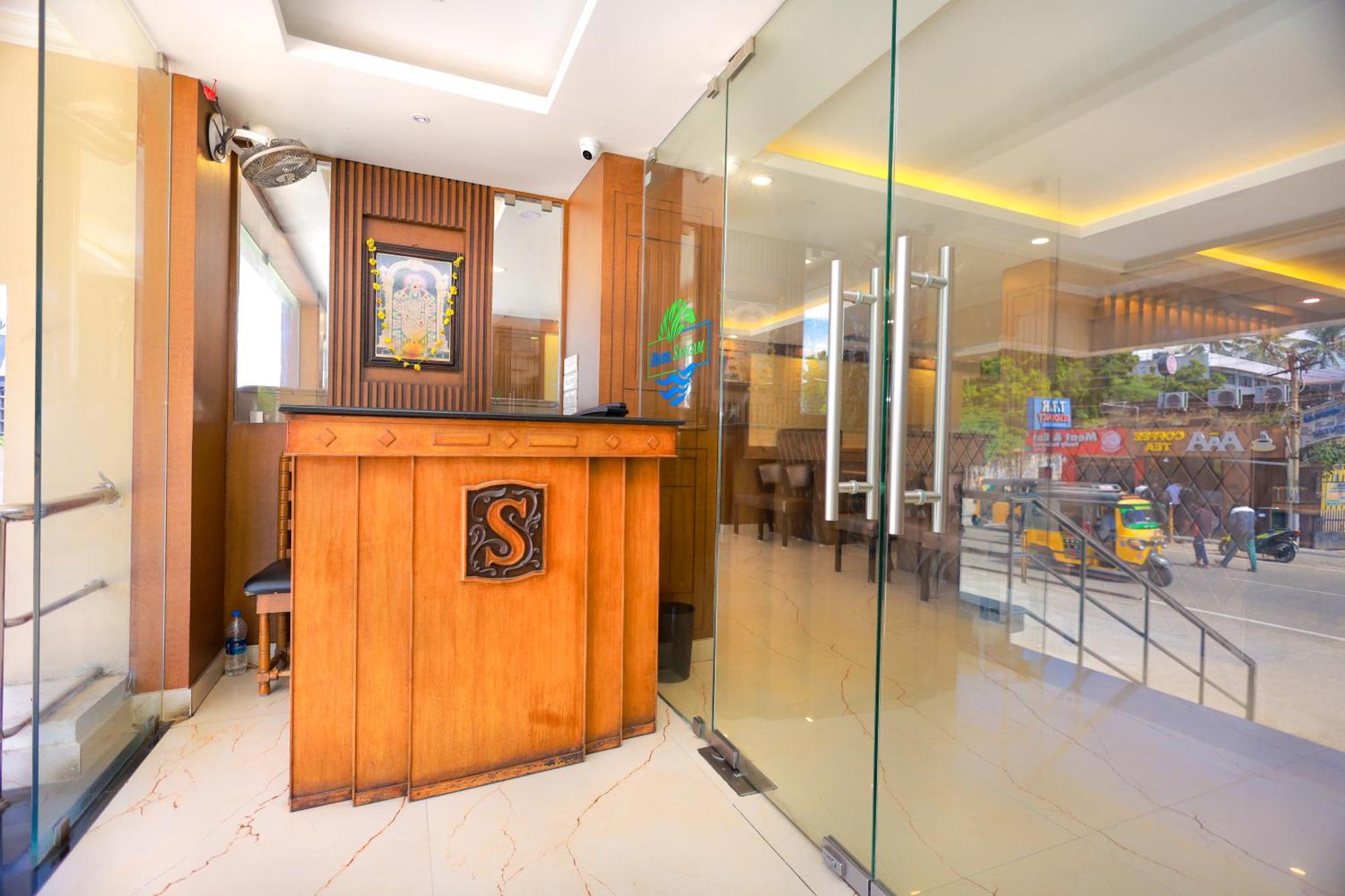 Hotel Sangam Канниякумари Экстерьер фото