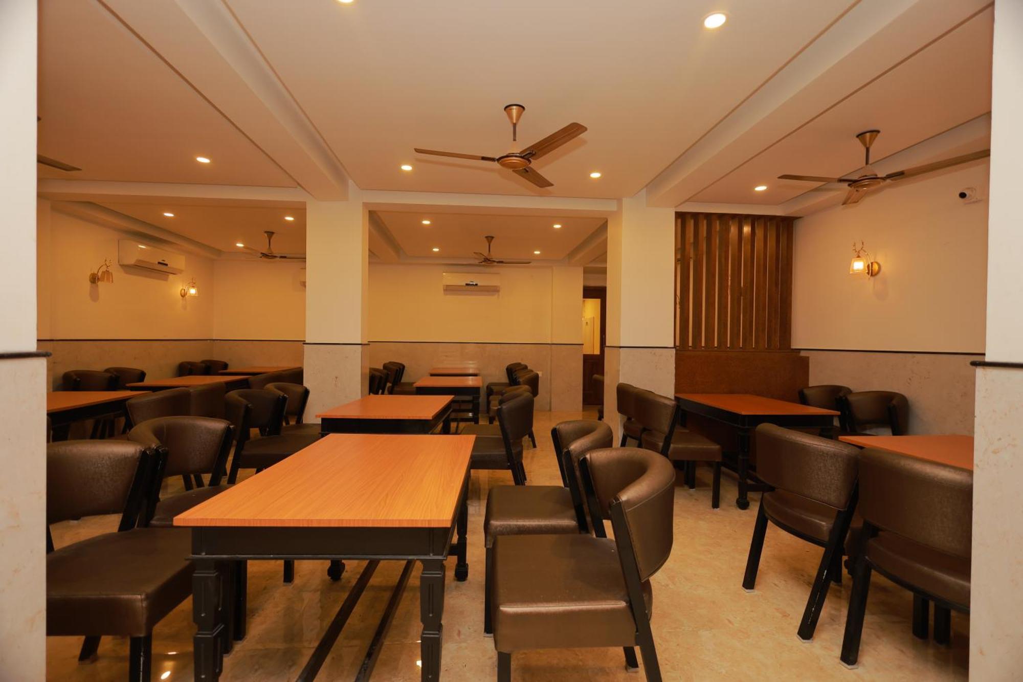 Hotel Sangam Канниякумари Экстерьер фото